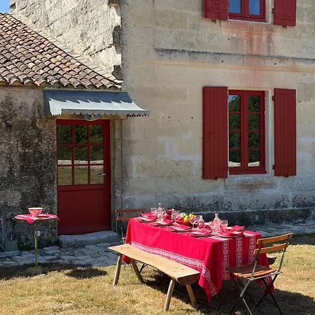 La Maison Rouge
